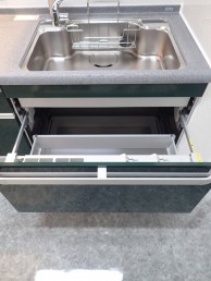 スクリーンウォールとこだわりの内装・設備リフォーム